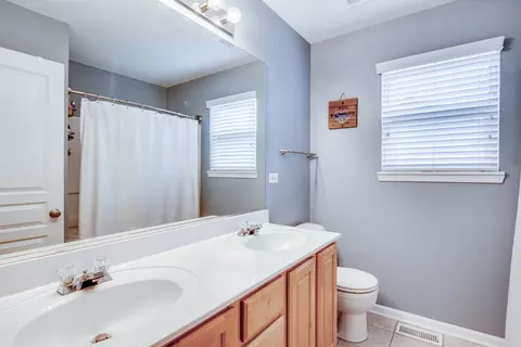 Bath - 24715 Generation Dr, Plainfield, IL 60585 photo 4 of 5