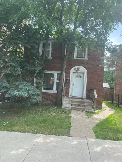 9137 S Essex Ave, Chicago, IL 60617