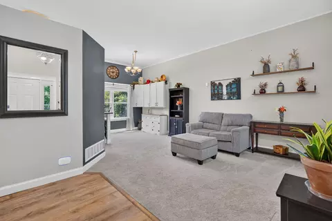 Other - 2067 Stephen St, Aurora, IL 60502 photo 2 of 10