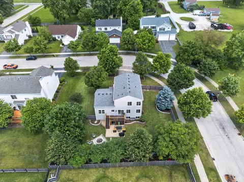 View/Area - 2067 Stephen St, Aurora, IL 60502 photo 2 of 3