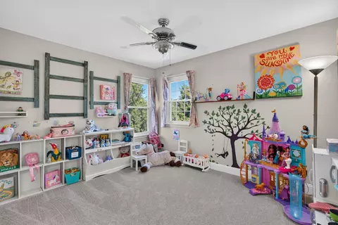 Bedroom - 2067 Stephen St, Aurora, IL 60502 photo 5 of 5