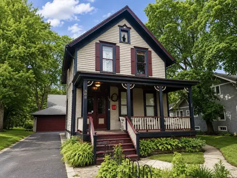 Undisclosed, Elgin, IL 60120