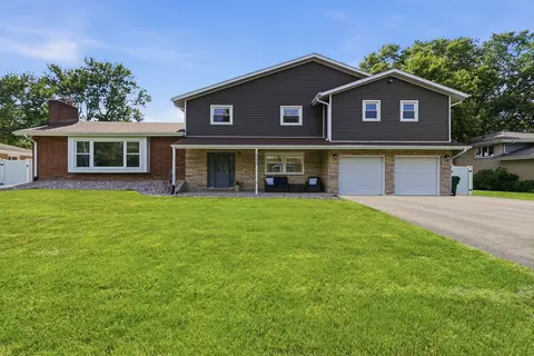 14226 S Chickasaw Trl, Homer Glen, IL 60491