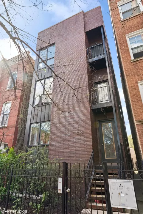 2651 W Haddon Ave #2, Chicago, IL 60622