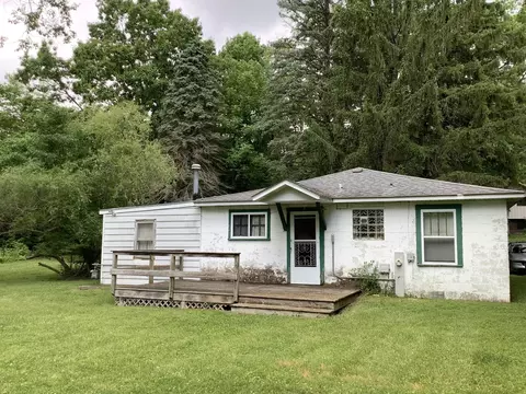 26665 W Sycamore Rd, Antioch, IL 60002