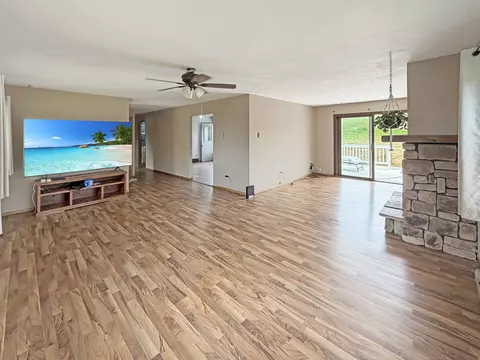 Living - 2508 Lundgren Rd, Pecatonica, IL 61063 photo 2 of 6