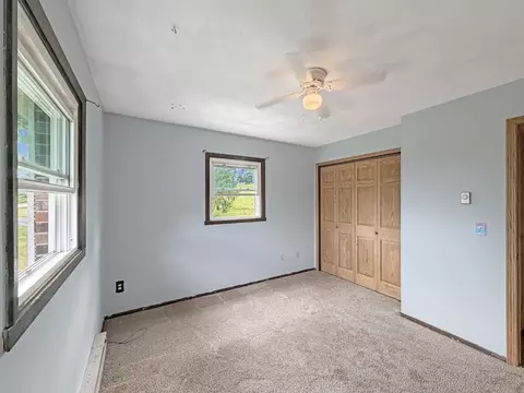 Bedroom - 2508 Lundgren Rd, Pecatonica, IL 61063 photo 7 of 8
