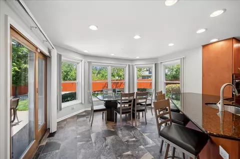 Dining - 1660 Clavinia Ave, Deerfield, IL 60015 photo 3 of 3