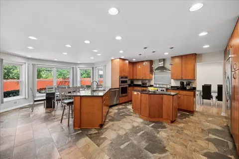 Kitchen - 1660 Clavinia Ave, Deerfield, IL 60015 photo 1 of 3