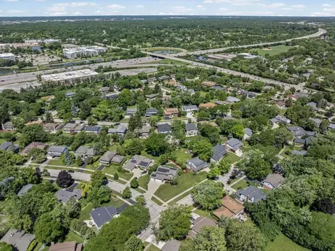 View/Area - 1660 Clavinia Ave, Deerfield, IL 60015 photo 11 of 11