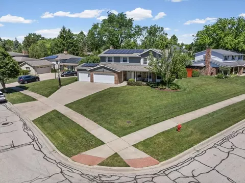View/Area - 1660 Clavinia Ave, Deerfield, IL 60015 photo 1 of 11