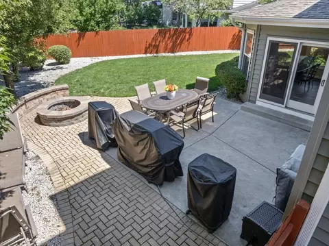 Exterior - 1660 Clavinia Ave, Deerfield, IL 60015 photo 8 of 9