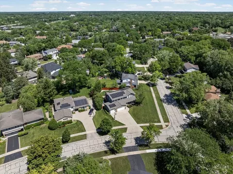 View/Area - 1660 Clavinia Ave, Deerfield, IL 60015 photo 9 of 11
