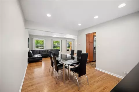Dining - 1660 Clavinia Ave, Deerfield, IL 60015 photo 1 of 3