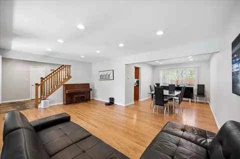 Other - 1660 Clavinia Ave, Deerfield, IL 60015 photo 1 of 8