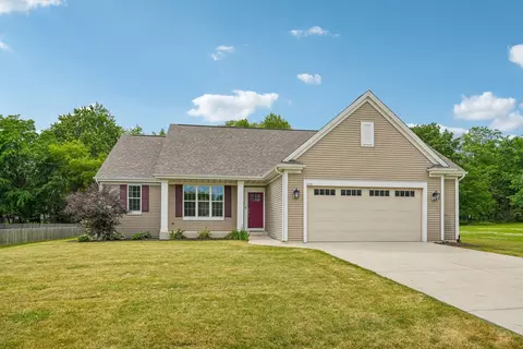 3130 Pritchard Dr, Racine, WI 53406