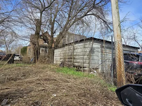 Exterior - 6831 S Emerald Ave, Chicago, IL 60621 photo 10 of 15