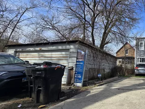 Exterior - 6831 S Emerald Ave, Chicago, IL 60621 photo 9 of 15