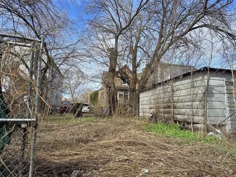Exterior - 6831 S Emerald Ave, Chicago, IL 60621 photo 11 of 15