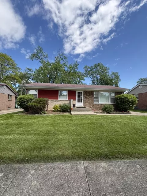 443 Grosvenor Pl, Chicago Heights, IL 60411