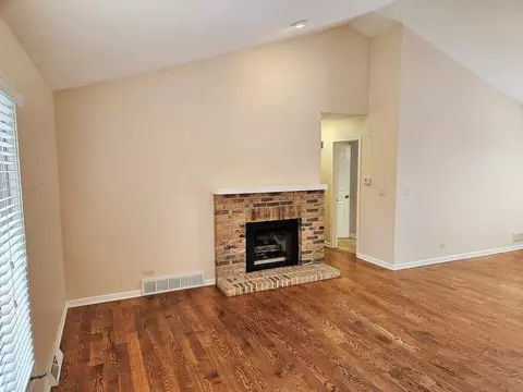 Living - 1932 Golf View Dr, Bartlett, IL 60103 photo 1 of 10