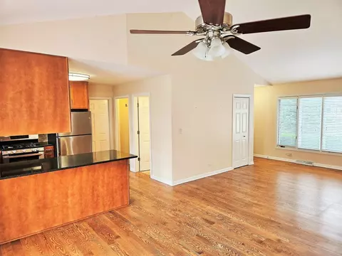 Living - 1932 Golf View Dr, Bartlett, IL 60103 photo 5 of 10