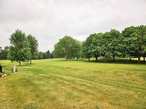 Exterior - 1932 Golf View Dr, Bartlett, IL 60103 photo 5 of 7