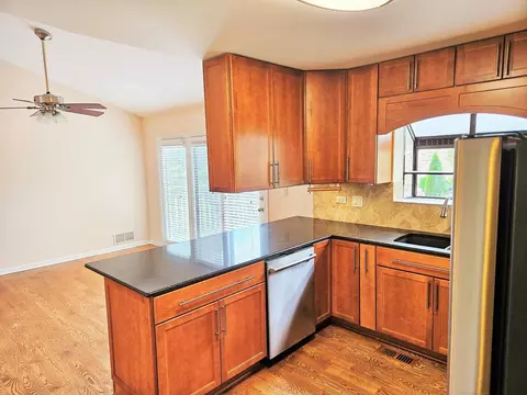 Kitchen - 1932 Golf View Dr, Bartlett, IL 60103 photo 4 of 6
