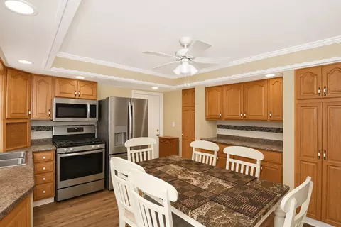 Kitchen - 1751 Taft Ave, Rolling Meadows, IL 60008 photo 1 of 2