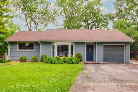 2508 Highland Dr, Lindenhurst, IL 60046