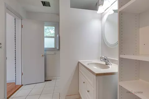 Bath - 2508 Highland Dr, Lindenhurst, IL 60046 photo 3 of 3