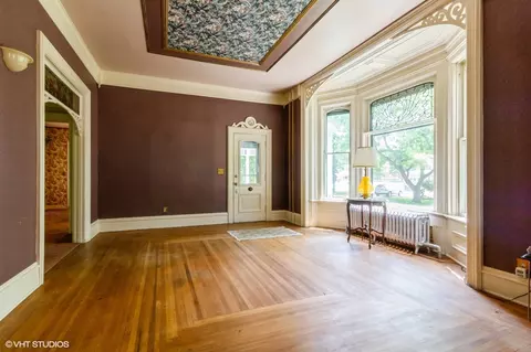 Living - 100 E Miller Ave, Hinckley, IL 60520 photo 5 of 9