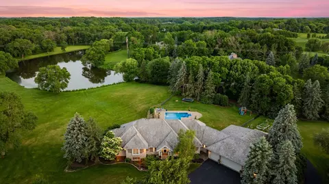 1615 Northridge Dr, Wayzata, MN 55391