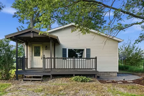 31304 122nd Ave N, Hillsdale, IL 61257