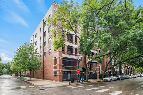 1502 N Sedgwick St #3S, Chicago, IL 60610