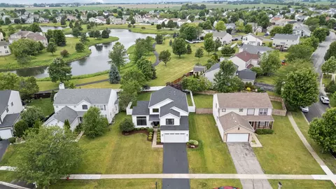 View/Area - 2921 Stillwater Ct, Plainfield, IL 60586 photo 2 of 11