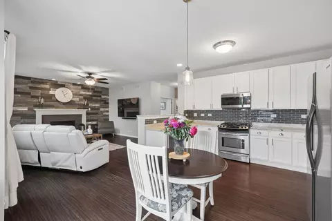 Kitchen - 2921 Stillwater Ct, Plainfield, IL 60586 photo 4 of 4