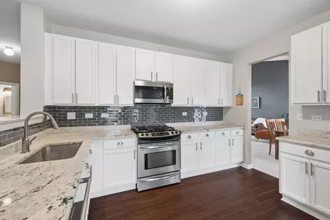 Kitchen - 2921 Stillwater Ct, Plainfield, IL 60586 photo 2 of 4