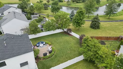 View/Area - 2921 Stillwater Ct, Plainfield, IL 60586 photo 8 of 11
