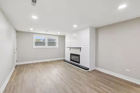 Living - 15631 End Ave, Dolton, IL 60419 photo 5 of 8