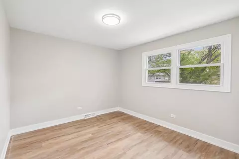 Bedroom - 15631 End Ave, Dolton, IL 60419 photo 1 of 8