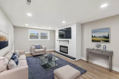Living - 15631 End Ave, Dolton, IL 60419 photo 8 of 8