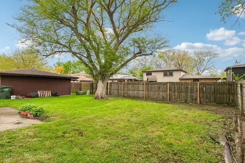 Exterior - 15631 End Ave, Dolton, IL 60419 photo 4 of 4