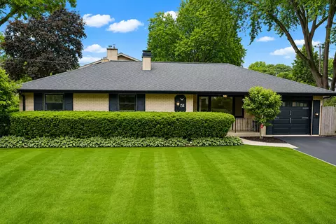 51 E Heron Dr, Palatine, IL 60067
