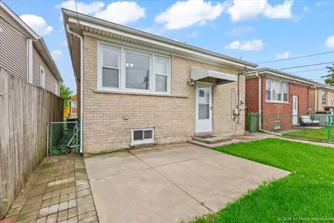 Exterior - 7320 W 58th St, Summit, IL 60501 photo 5 of 6