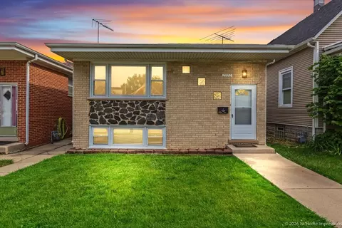 Exterior - 7320 W 58th St, Summit, IL 60501 photo 2 of 6