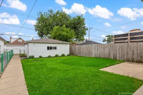 Exterior - 7320 W 58th St, Summit, IL 60501 photo 4 of 6
