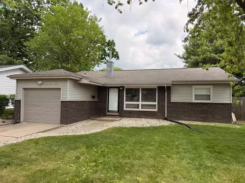 1930 Arthur Dr, Waukegan, IL 60087