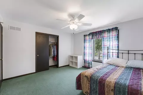 Bedroom - 150 Shady Ln, Bartlett, IL 60103 photo 11 of 12