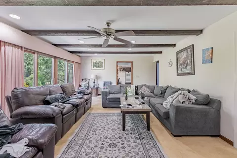 Living - 150 Shady Ln, Bartlett, IL 60103 photo 1 of 2
